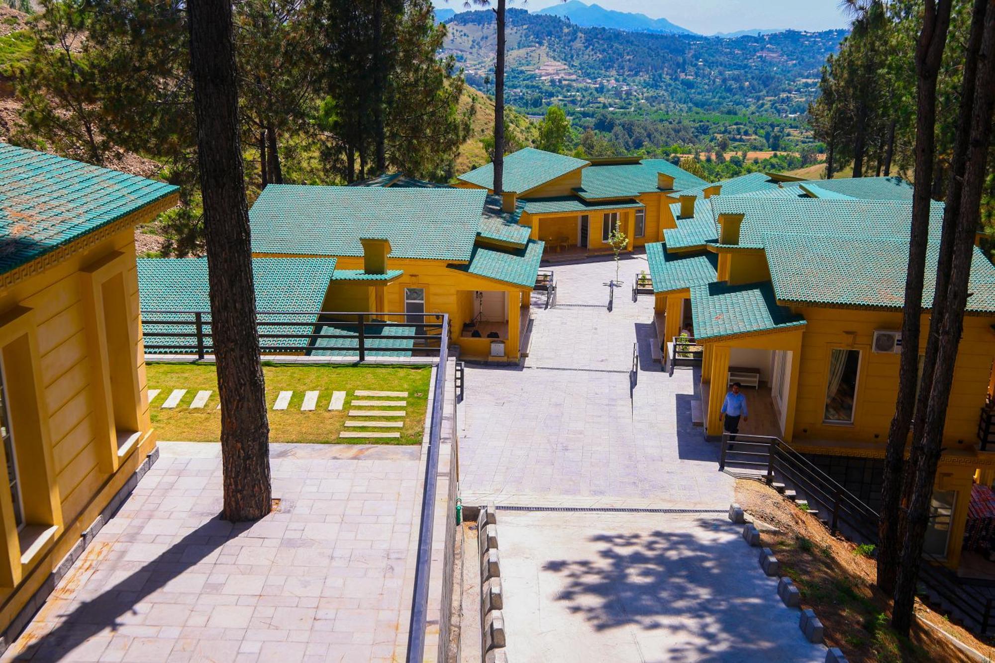 Hidden Hills Hotel & Resort Mansehra Екстер'єр фото
