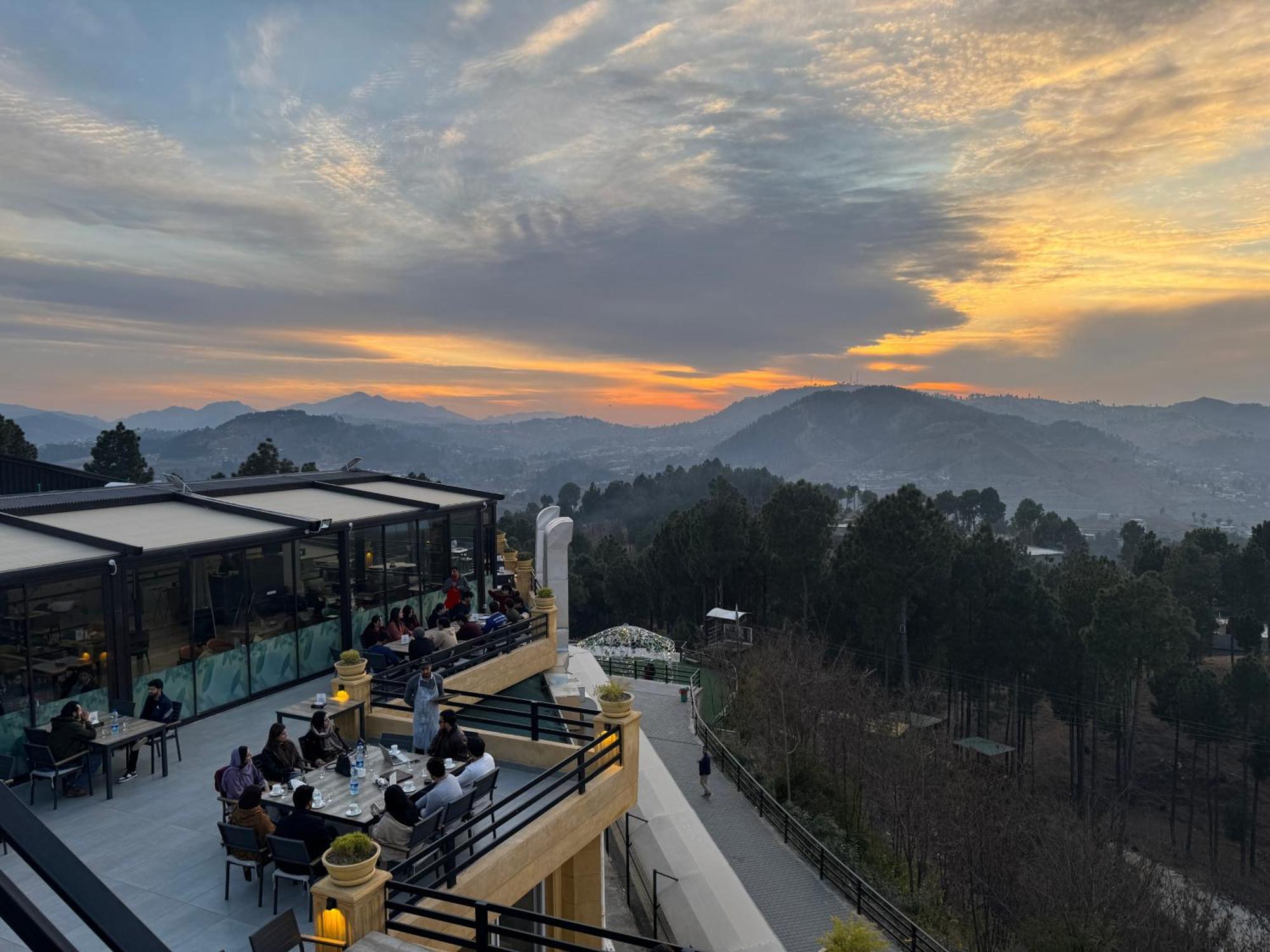 Hidden Hills Hotel & Resort Mansehra Екстер'єр фото